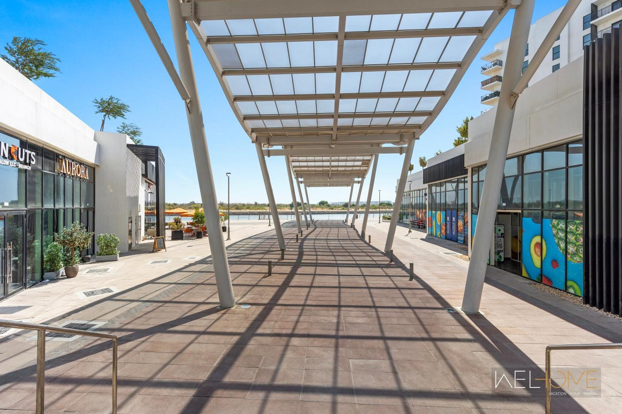 Welhome - Close To Yas Waterworld And Ferrari Circuits